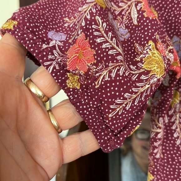 MAURICES Burgundy/Gold/Orange/Lavender Floral Dress w/Ruffle Hem, Size XS, GUC. - Picture 5 of 9